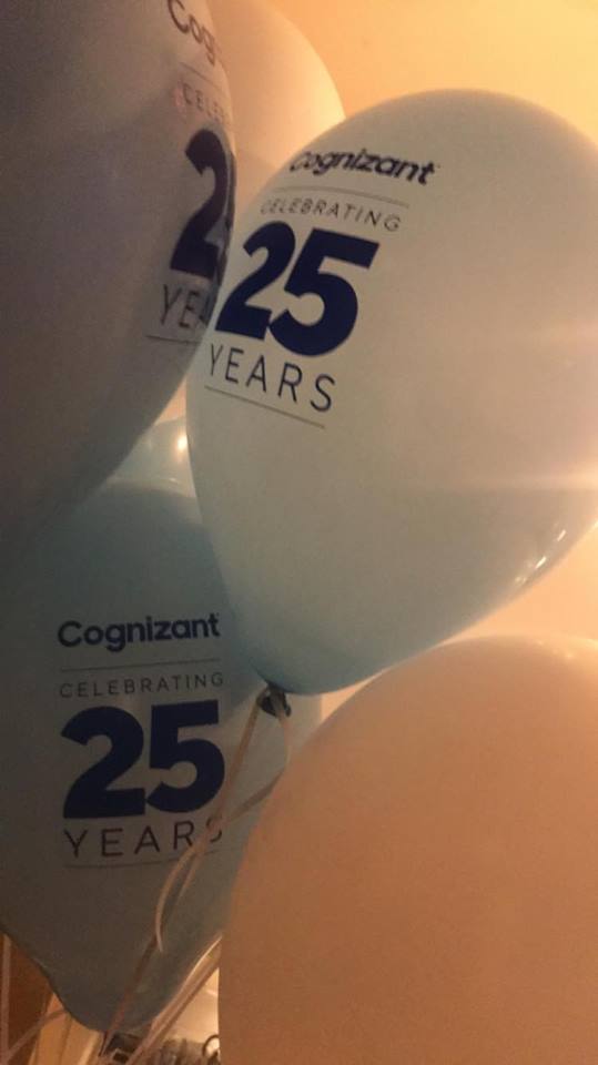 Balon y z helem na 25-o lecie działalności firmy