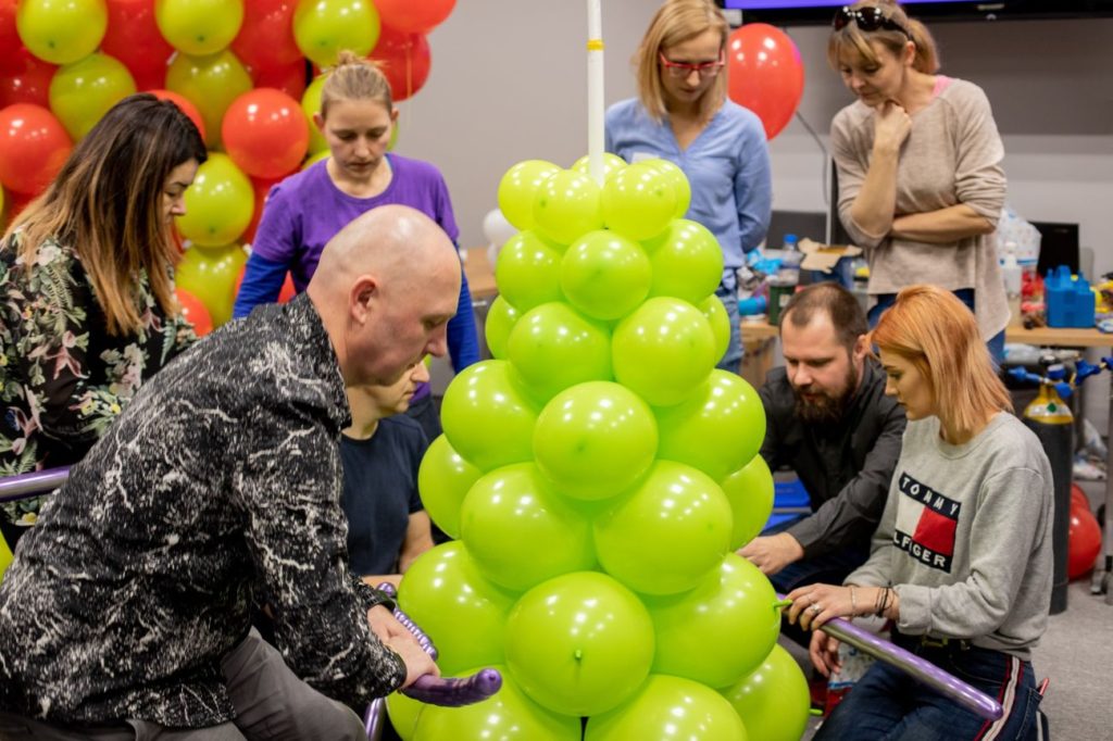 Balony Wrocław - zdjecie dekoracje-balonowe-szkolenie-20