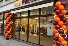 Kolumny balonowe z okazji otwarcia trzeciego oddziału Pan Precel we Wrocławiu