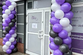 Dekoracje balonowe na otwarcie gabinetu stomatologicznego „Twój Uśmiech” | Wrocław ul. Buraczana