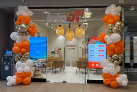 Kolumny balonowe dla Join UP! – otwarcie salonu w Galerii Dominikańskiej we Wrocławiu