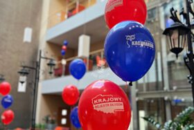 Balony z logo na jubileusz Kaczmarski Inkasso i Krajowego Rejestru Długów we Wrocławiu