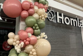 Dekoracje balonowe na reotwarcie sklepu Homla – Silesia City Center w Katowicach