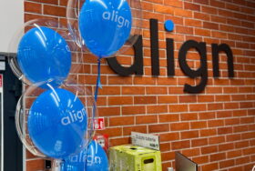 Nietypowe balony z helem dla Align